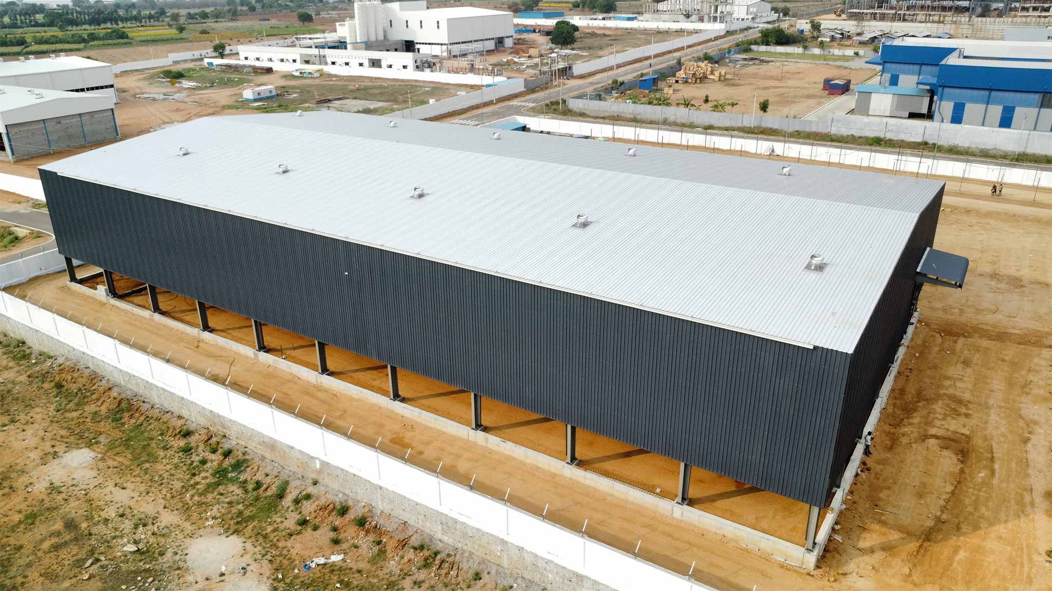 warehouse construction in PEB